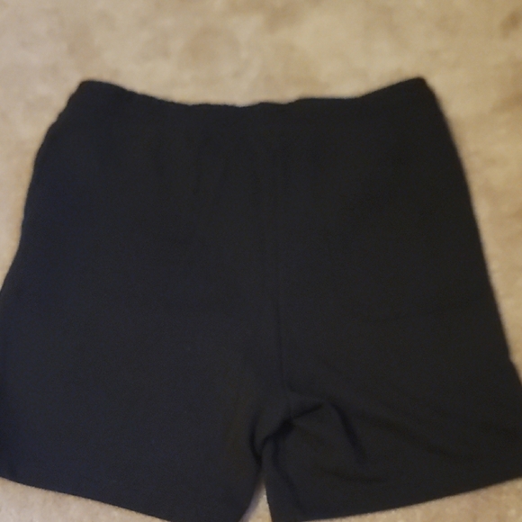H&M Black Athletic Shorts for Men - Picture 3 of 4